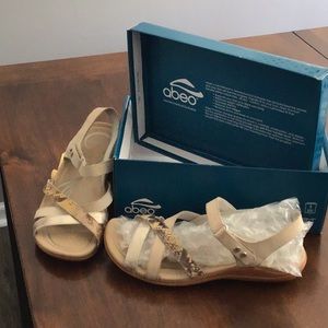 ABEO sandal size 8